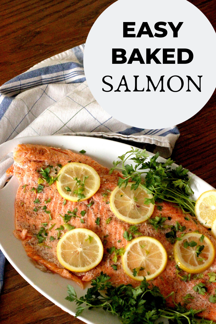 Oven baked salmon with lemon slices