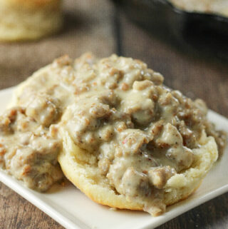 Easy Sausage Gravy - Feeding Your Fam