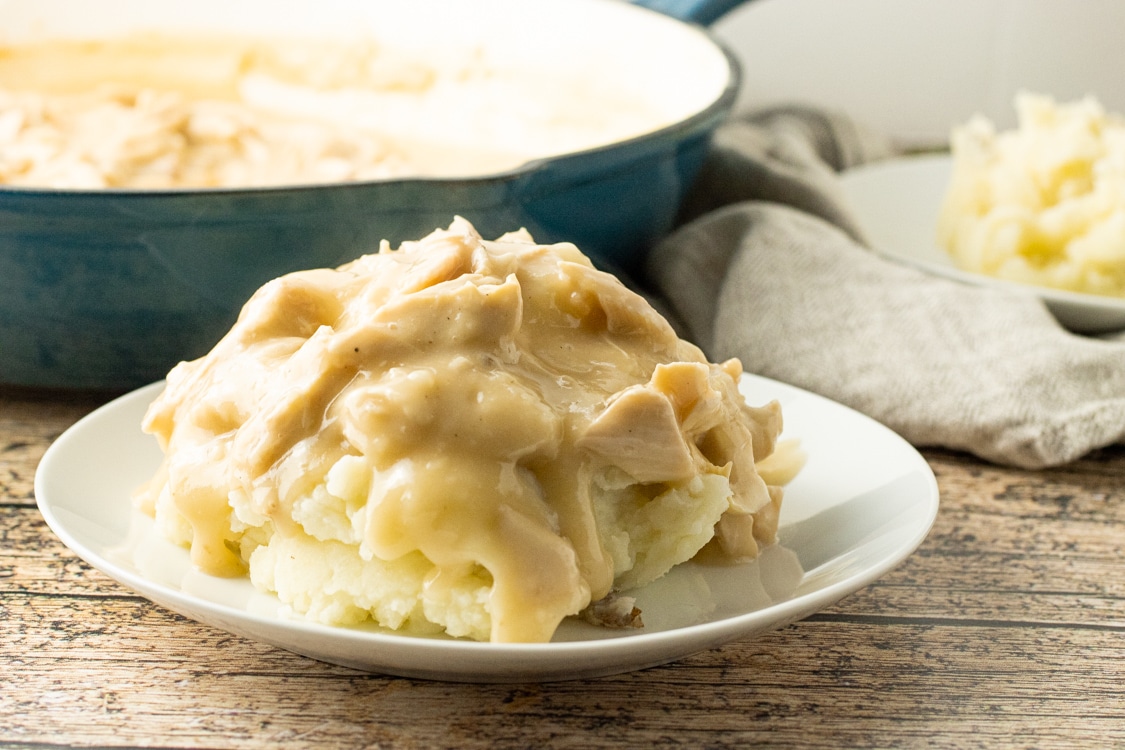 chicken gravy over potatoes