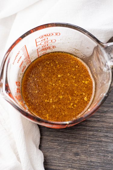 stir fry sauce in a measuring cup