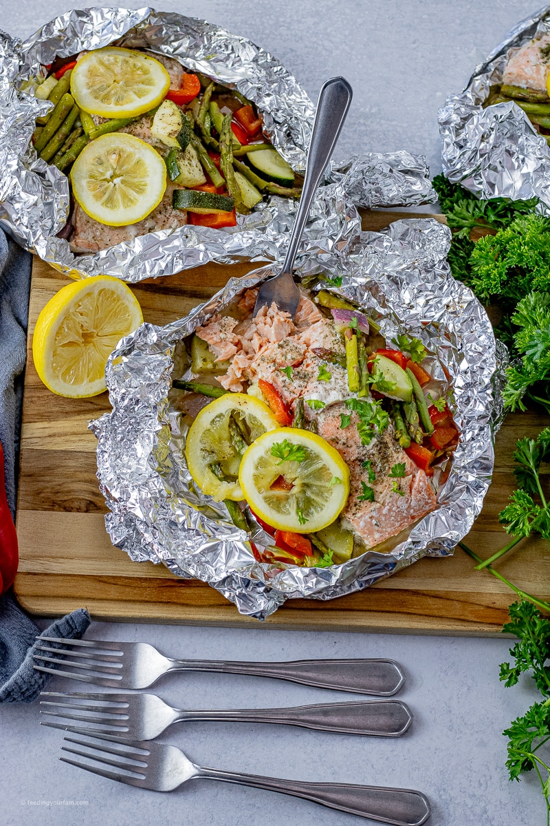 baked salmon with vegetables in foil packets