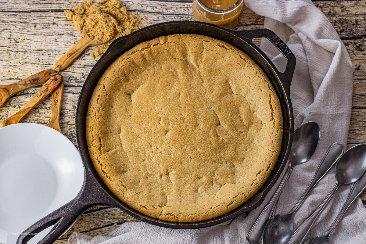 peanut butter cookie skillet in a cast iron pan