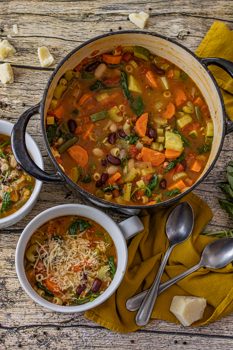 This Easy Minestrone Soup is the perfect comfort food on a chili night. Loaded with a ton of vegetables, pasta, and beans, this soup can stand as a healthy meal on its own.