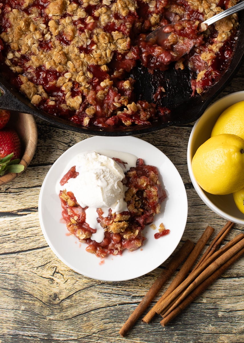 oatmeal topped strawberry crisp